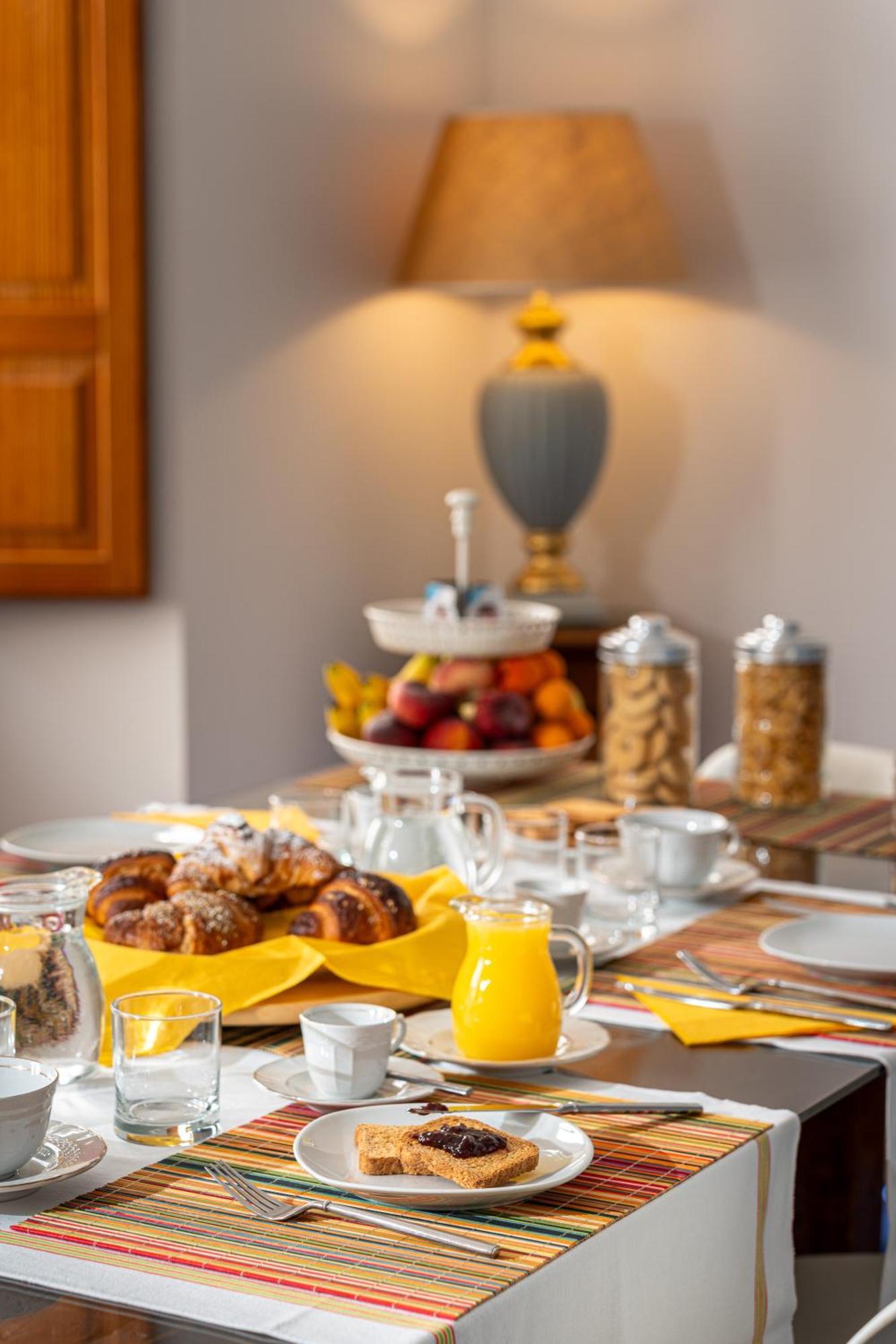 Marcus Suite Cagliari Bagian luar foto