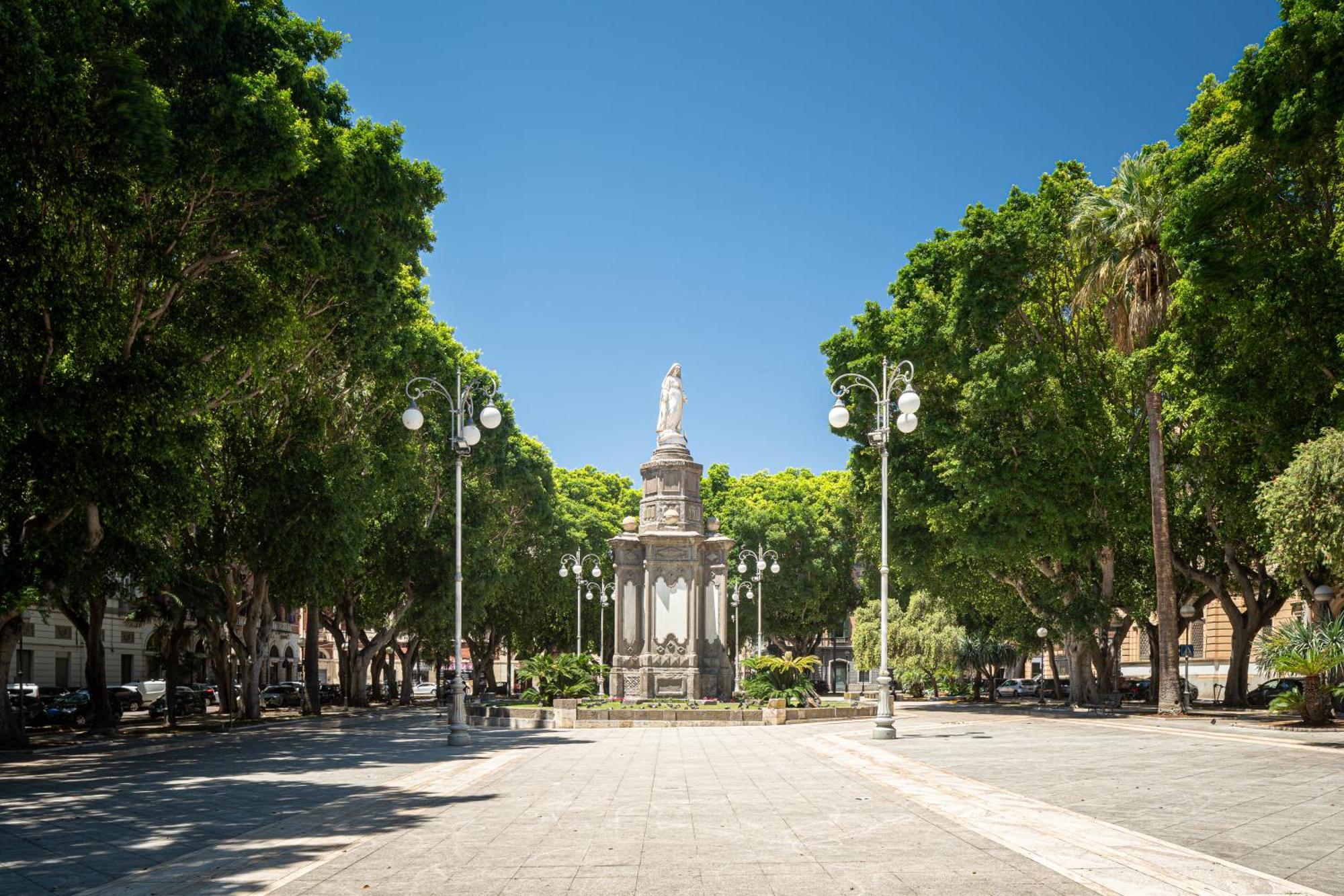 Marcus Suite Cagliari Bagian luar foto